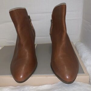 🥂 NEW FRYE Judith Double Zip Booties Ankle Boots 2.5” Heel Brown 9